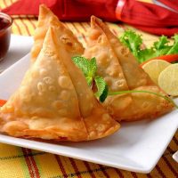Top 10 famous Indian street foods